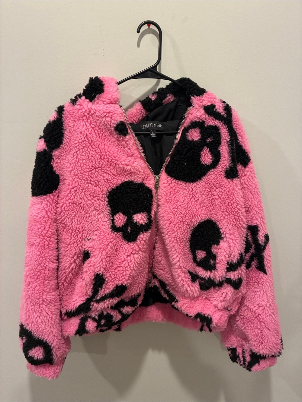 Current Mood Women’s Pink & Black Skull Sherpa Jacket